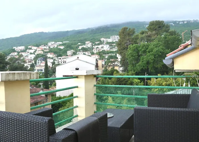 Penthouse And Piano Nobile Prkg Wifi Garden Near Away From Roads 公寓 *
