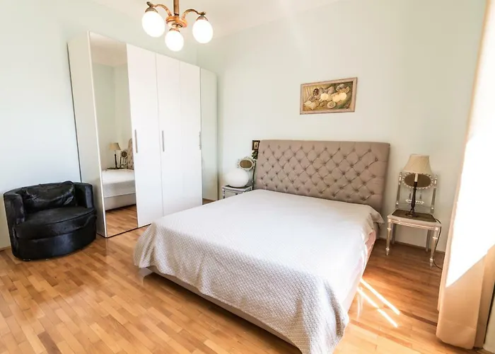 公寓 Penthouse And Piano Nobile Prkg Wifi Garden Near Away From Roads *